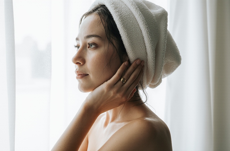 Duştan Sonra Saç Bakımı Nasıl Olmalı